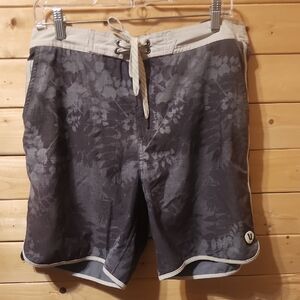 Mens Vuori Cruise Board Shorts Size 32 Swim No Liner